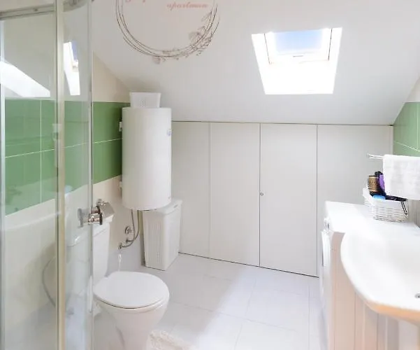 شقة Japanski Vrt, Centar