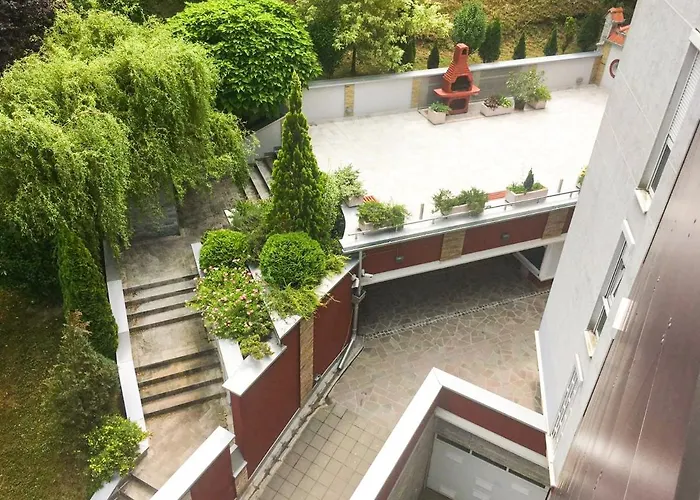 شقة Japanski Vrt, Centar